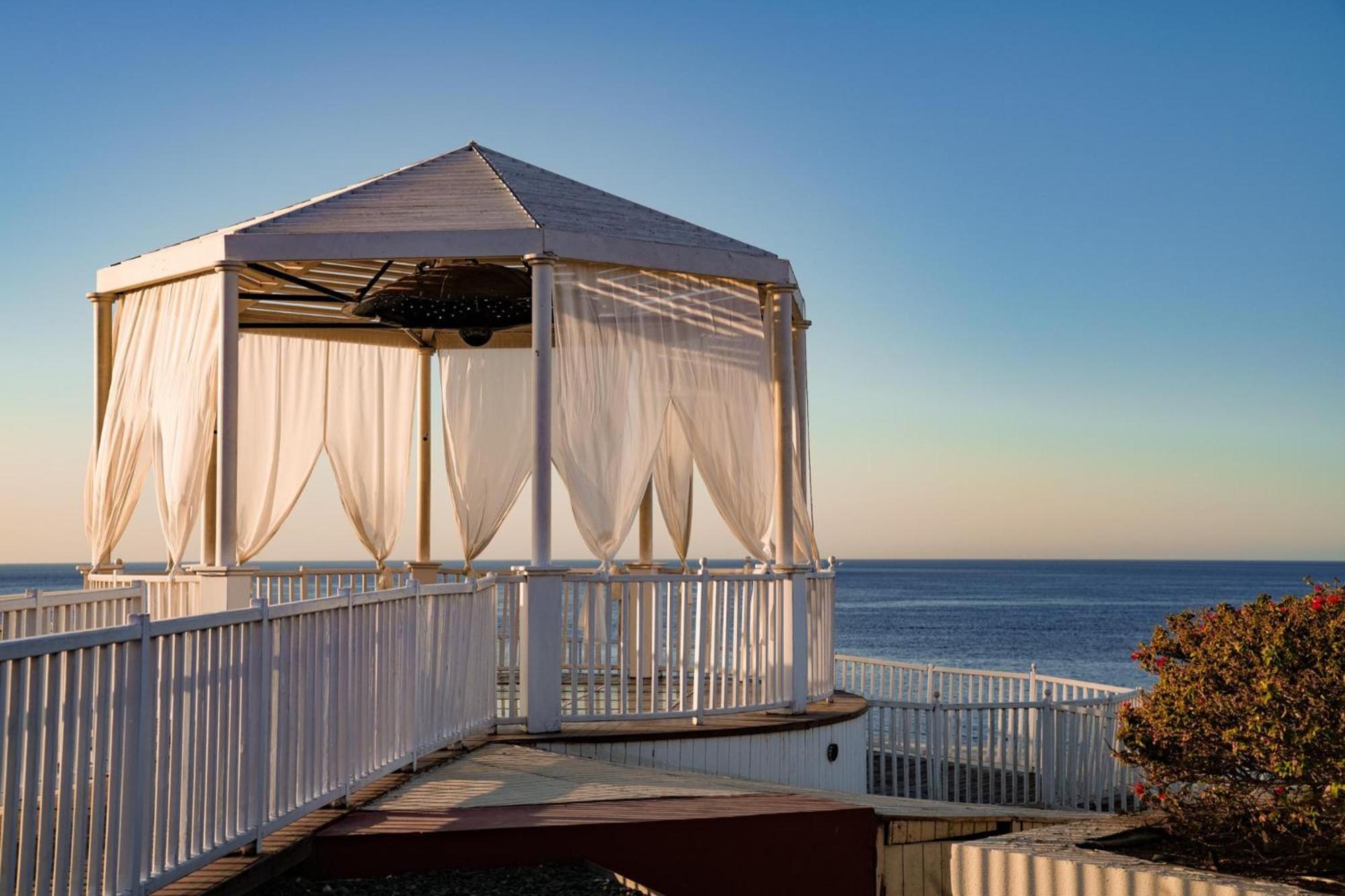 Sentido Reef Oasis Aqua Park Resort Sharm el-Sheikh Exterior photo The gazebo at the Ocean House